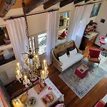 Boutique In Calheta
