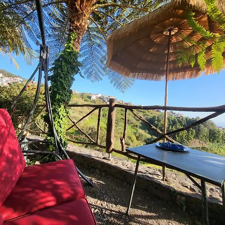 Boutique In Calheta Арку-да-Кальета