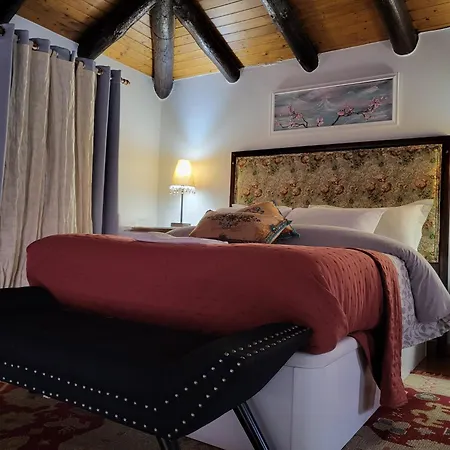 Boutique In Calheta *