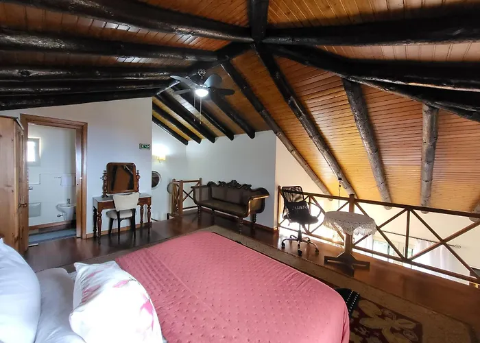 Boutique In Calheta *