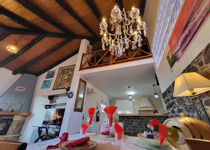 Boutique In Calheta Apartment