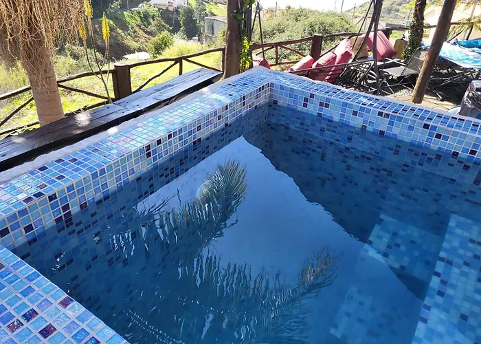 Boutique In Calheta *