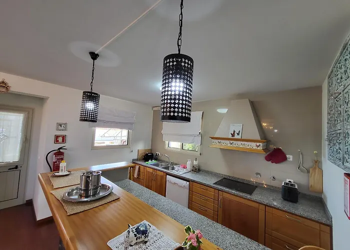 Boutique In Calheta Apartment